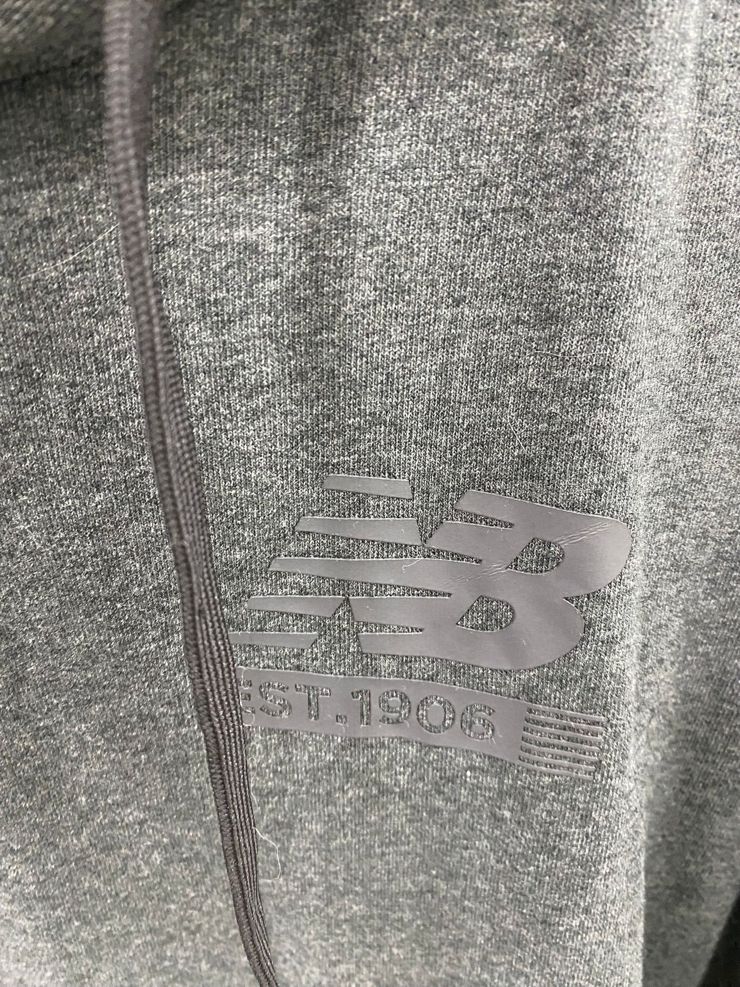 felpa new balance