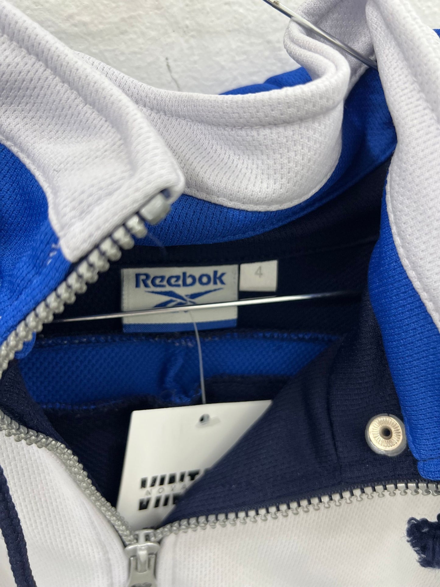 felpa reebok