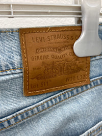 Pantaloni levi's