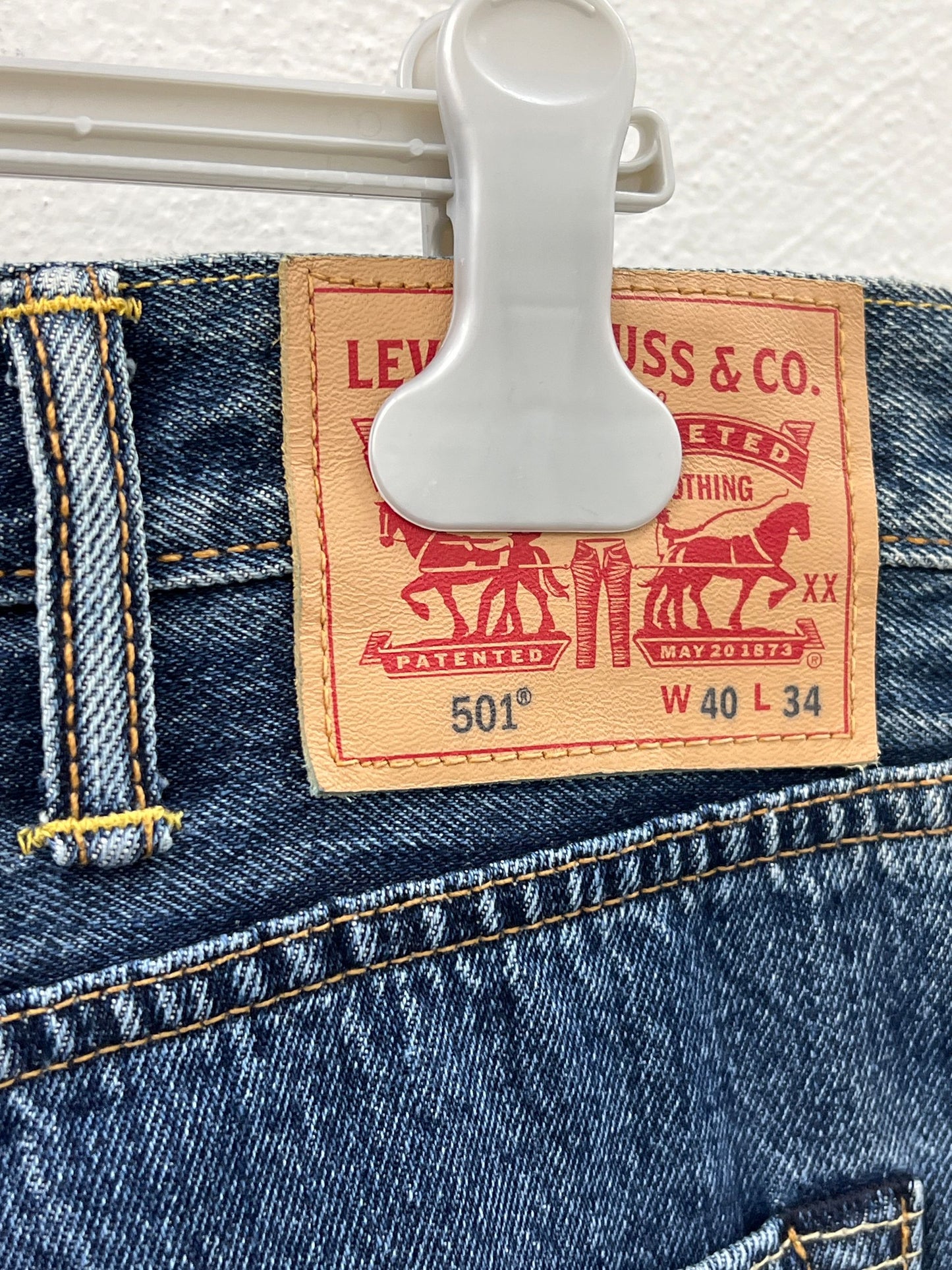pantalone levi's