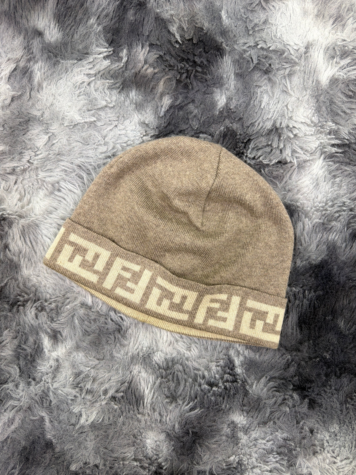 CAPPELLO FENDI