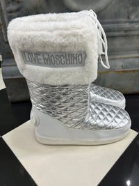 stivali moschino