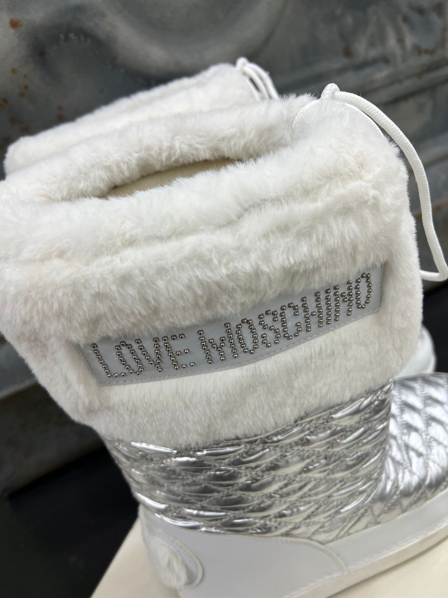 stivali moschino
