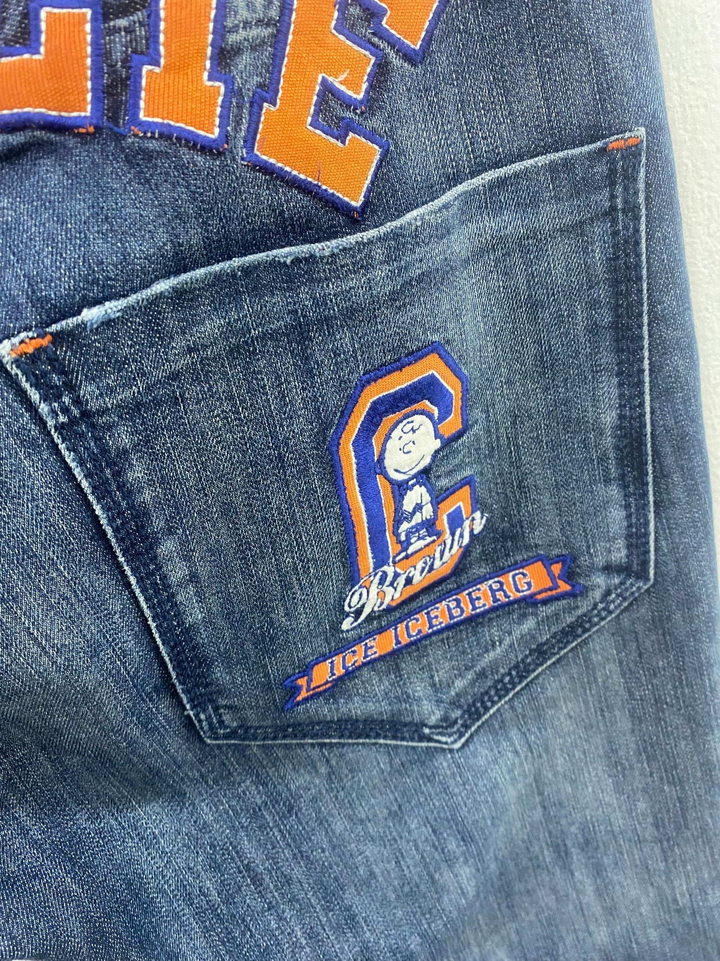 jeans iceberg