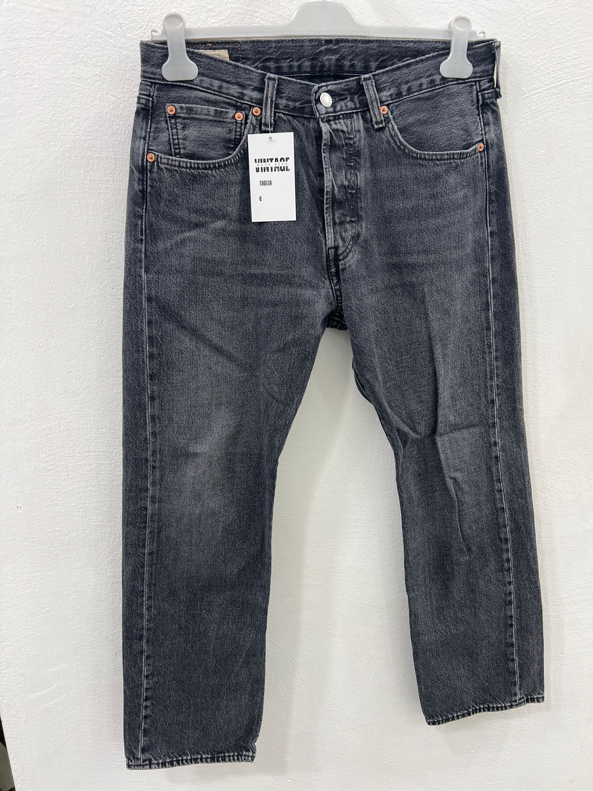 Pantaloni levis