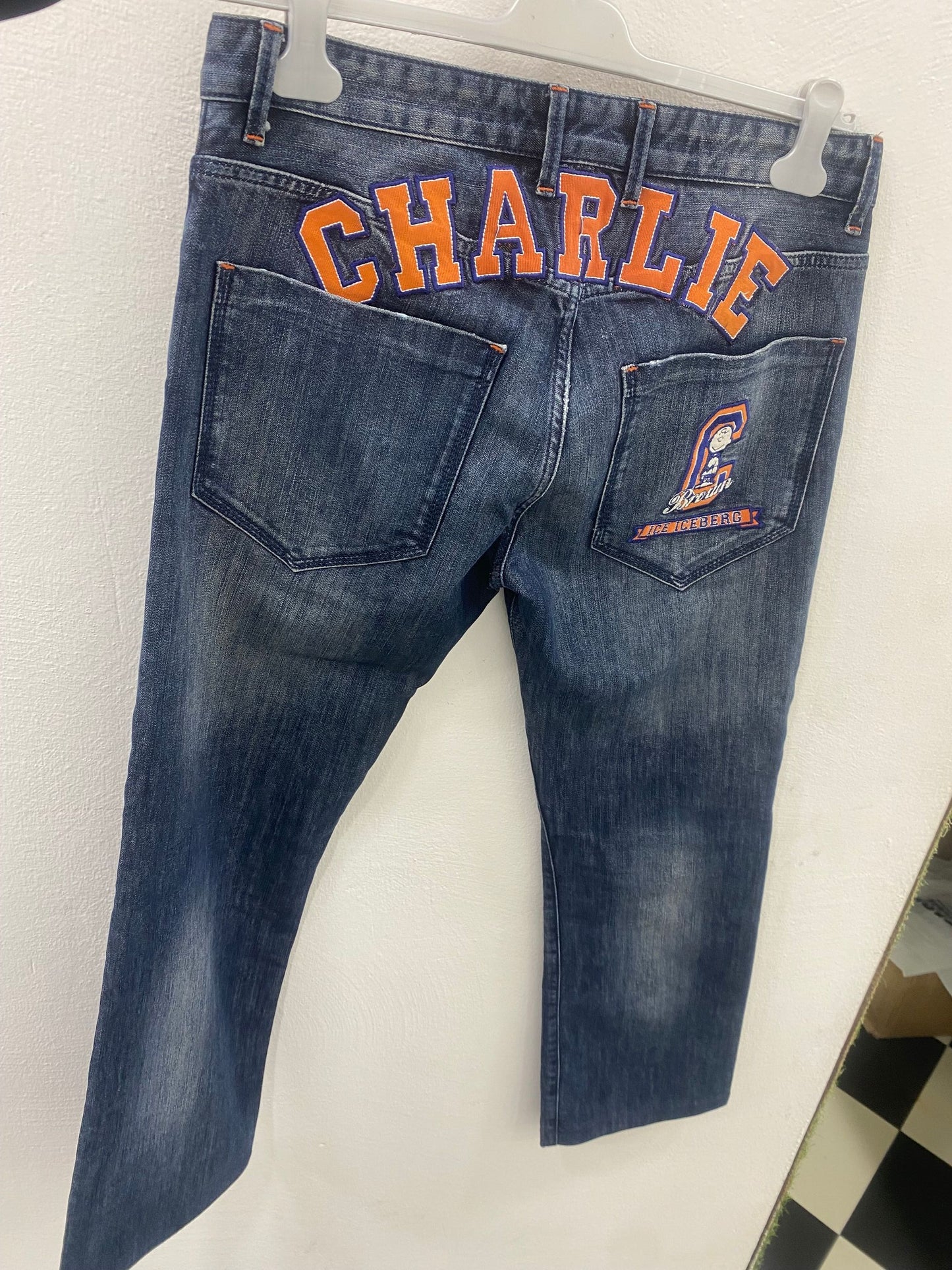 jeans iceberg