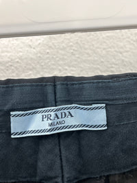 Pantaloni prada